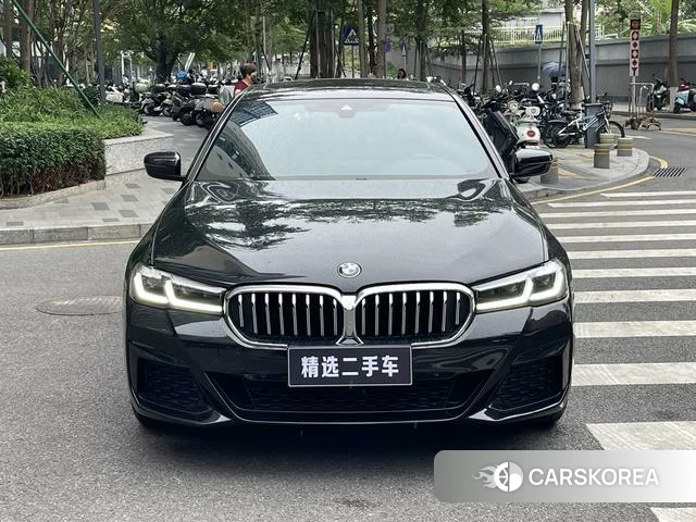 BMW 5 series 2022 Черный из Китая, фото 6