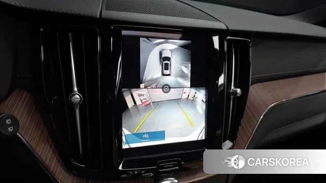 Volvo XC60 second Generation 2024 Белый из Кореи, фото 6