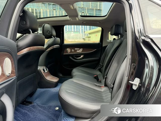 Mercedes-Benz E-class 2022 Черный из Китая, фото 6