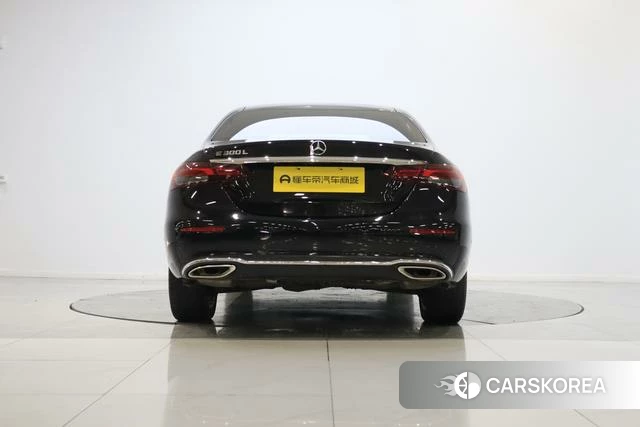 Mercedes-Benz E-class 2023 Черный из Китая, фото 6