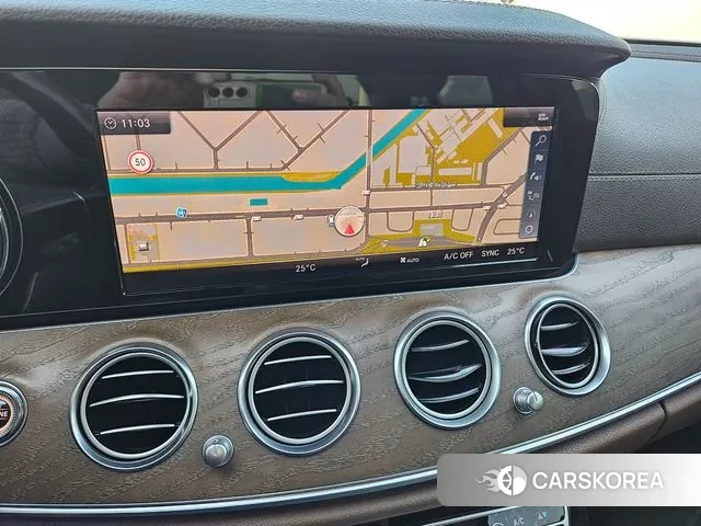 Mercedes-Benz E-Class W213 2018 Белый из Кореи, фото 6