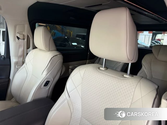 Toyota Elfa 2023 Черный из Китая, фото 6