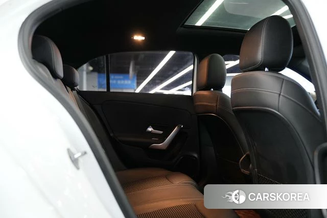 Mercedes-Benz Class A (imported) 2020 Белый из Китая, фото 6