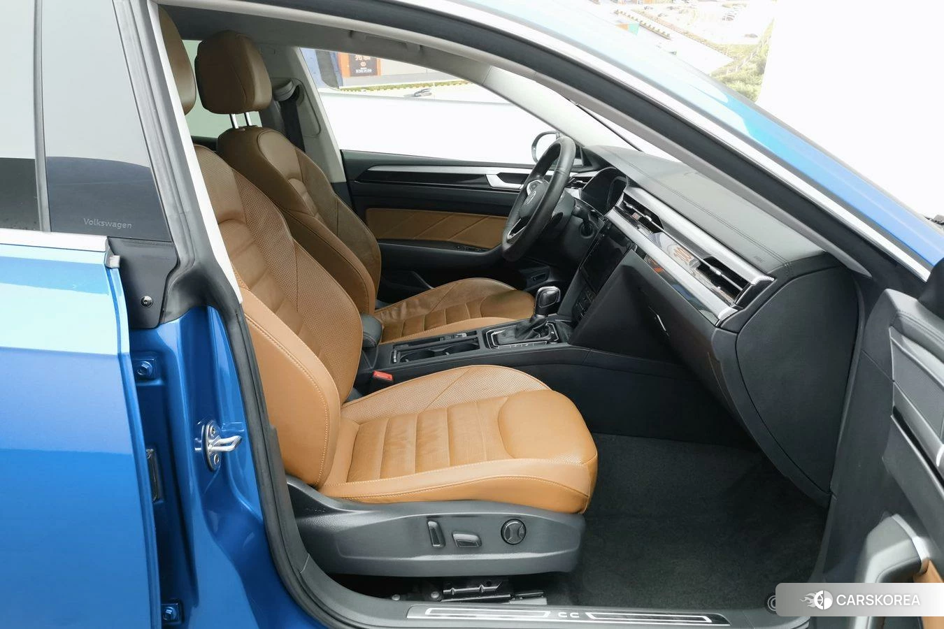 Volkswagen CC 2020 Синий из Китая, фото 6