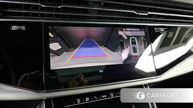 Audi Q8 (4M) 2021 Белый из Кореи, фото 6