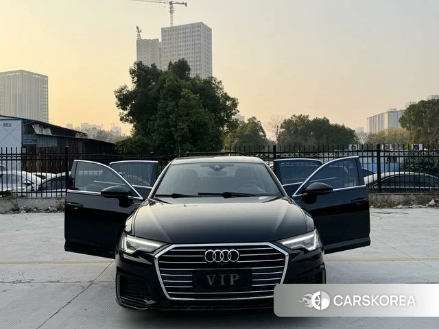 Audi A6L 2022 Черный из Китая, фото 6