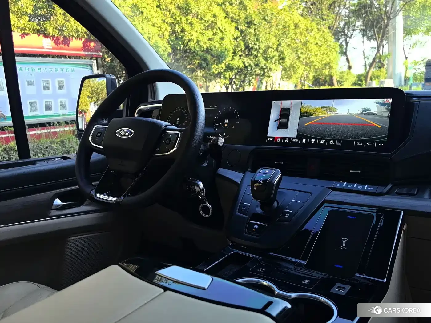 Ford Tourneo 2023 Черный из Китая, фото 6