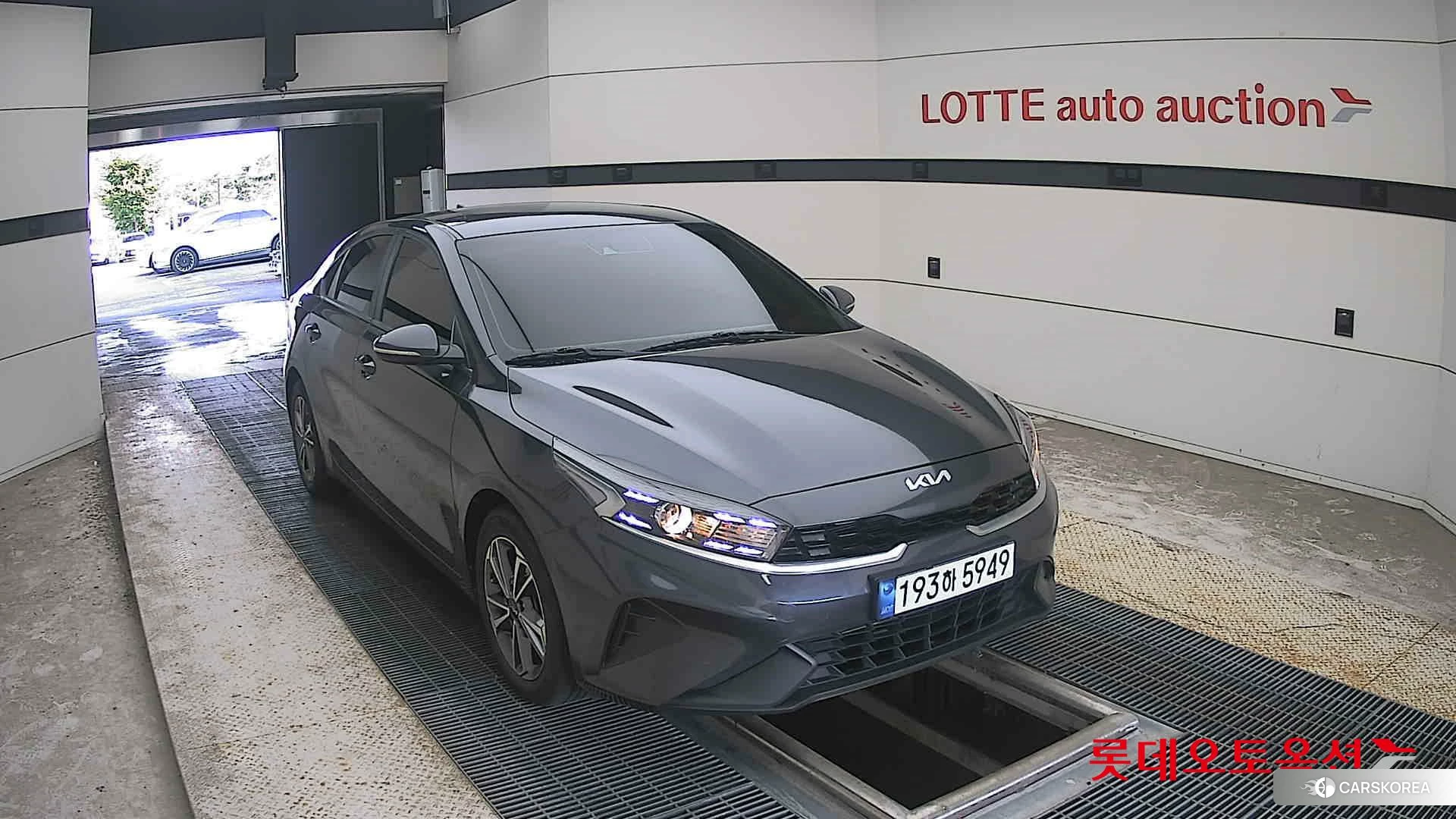 Kia K3 2022 Platinium Graphite из Кореи, фото 6
