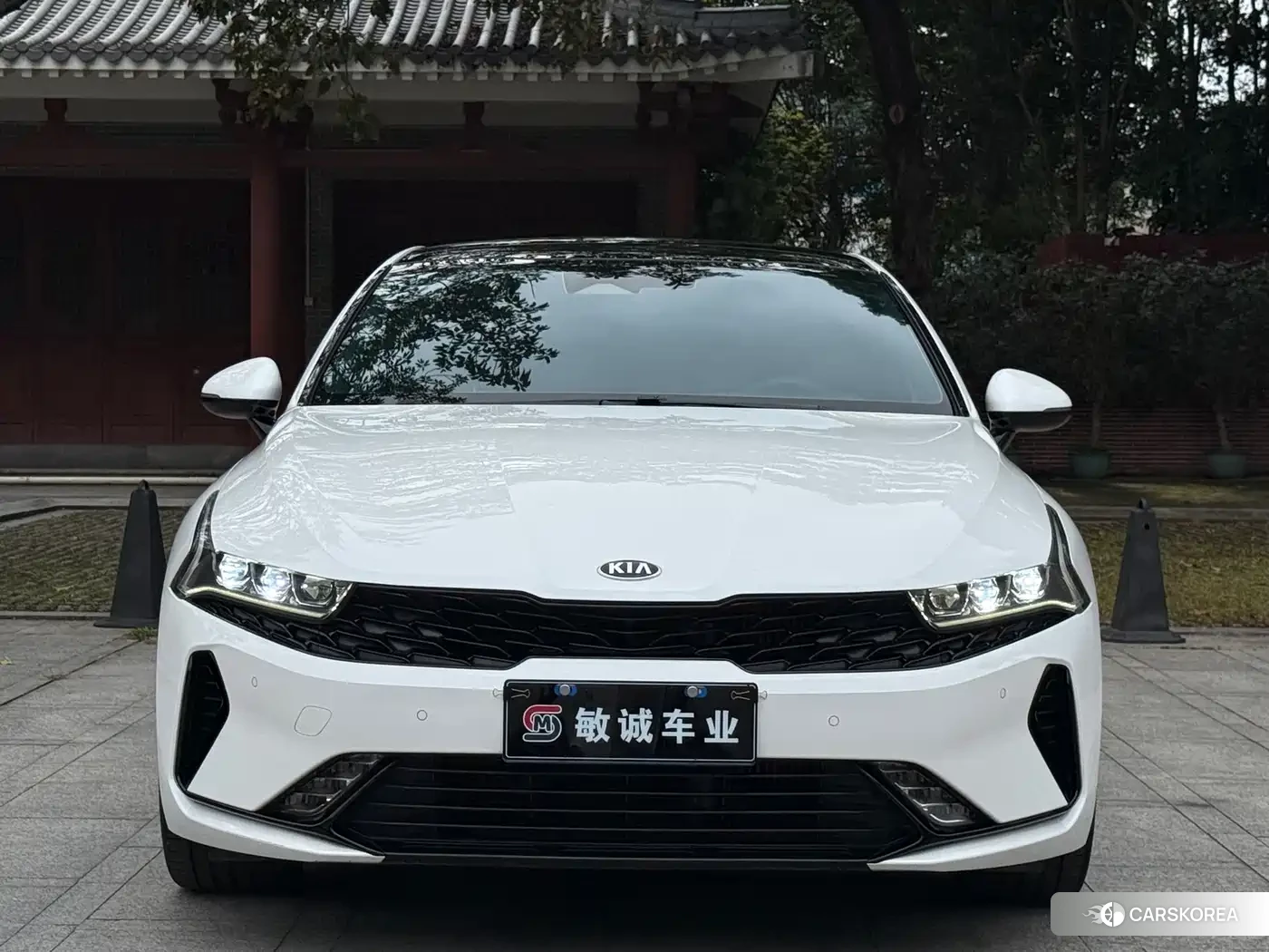 Kia K5 2021 Белый из Китая, фото 6