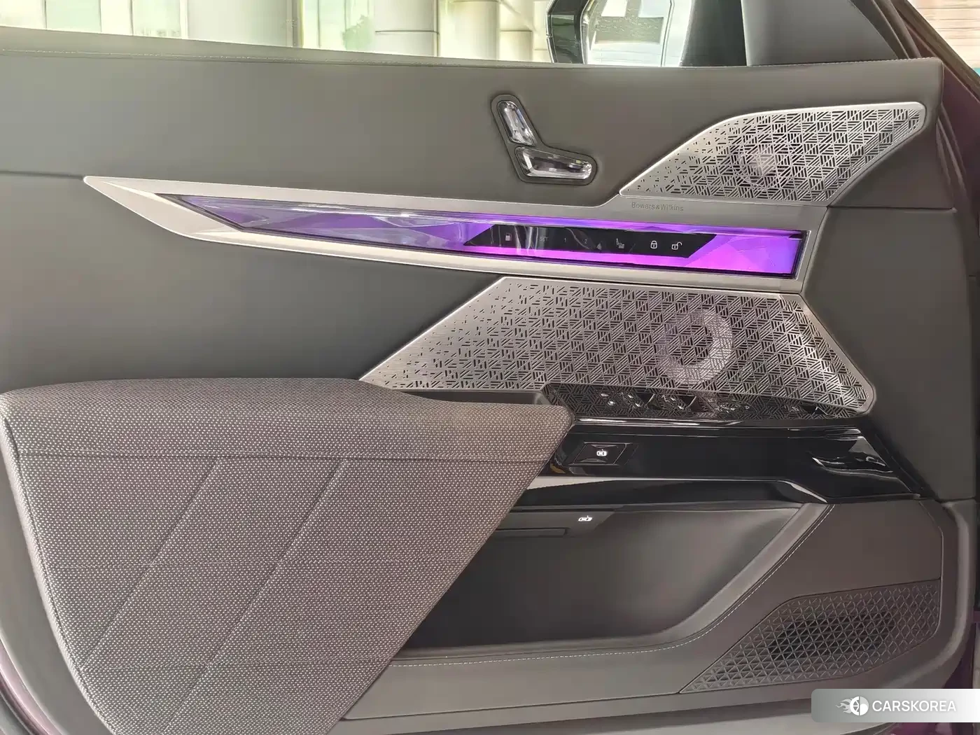 BMW M760Le 2023 Red/purple из Китая, фото 6