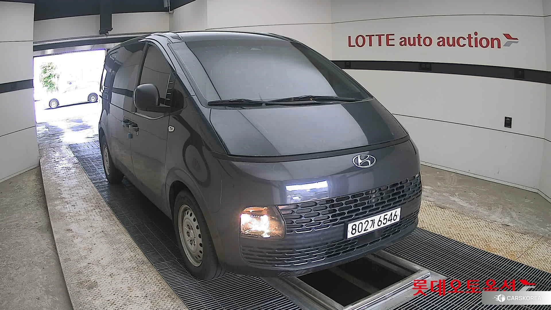 Hyundai Staria 2023 Другое из Кореи, фото 6
