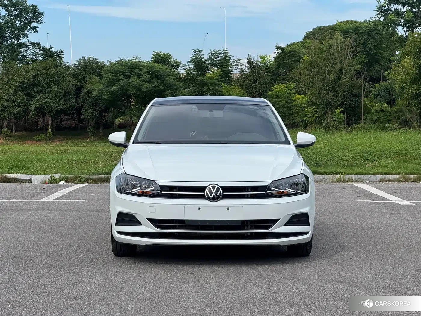 Volkswagen Polo 2022 Белый из Китая, фото 6
