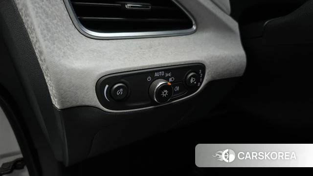 Chevrolet (GM Daewoo) Bolt EV 2019 Белый из Кореи, фото 6