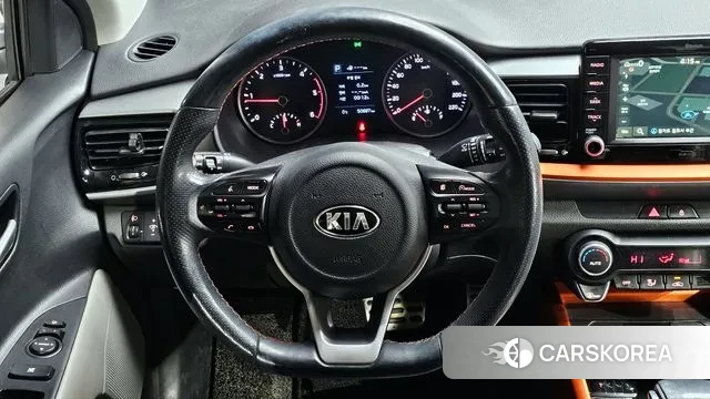 Kia Stonic 2019 Белый из Кореи, фото 6