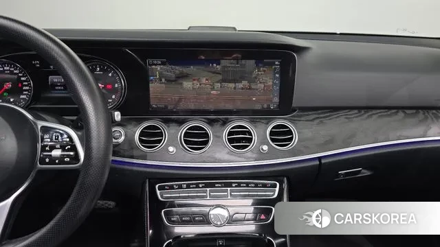 Mercedes-Benz E-Class W213 2018 Серый из Кореи, фото 6