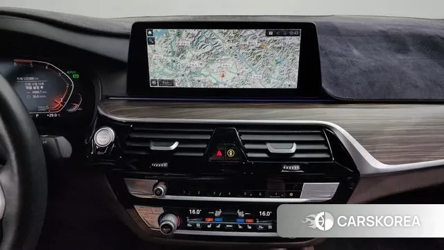 BMW 5 Series (G30) 2020 Серый из Кореи, фото 6