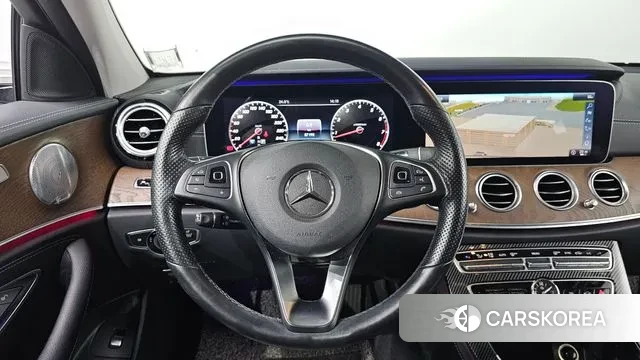 Mercedes-Benz E-Class W213 2018 Белый из Кореи, фото 6