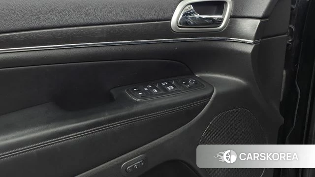 Jeep Grand Cherokee 2018 Черный из Кореи, фото 6