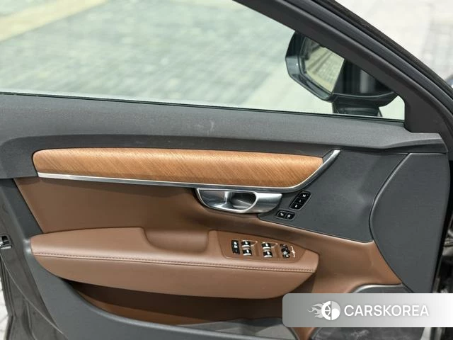 Volvo S90 2025 Черный из Китая, фото 6