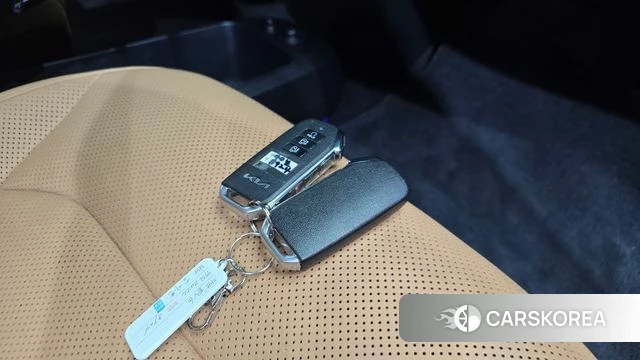 Kia EV6 2022 Черный из Кореи, фото 6