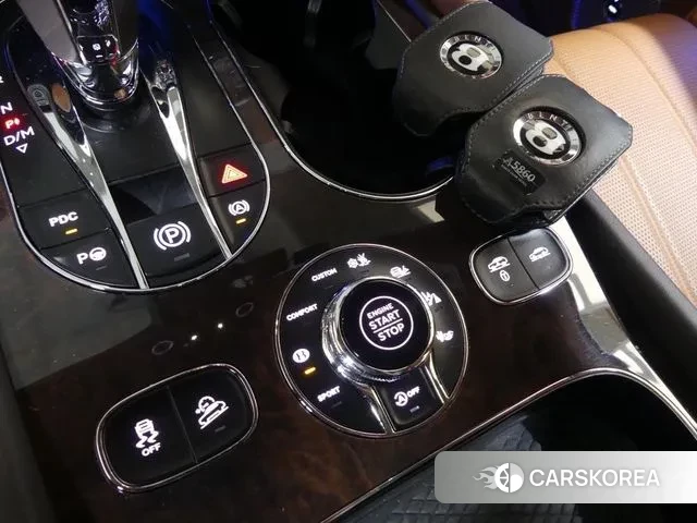 Bentley Bentayga 2021 Серебристо-серый из Кореи, фото 6