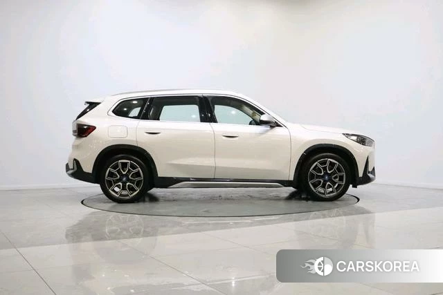 BMW iX1 2024 Белый из Китая, фото 6