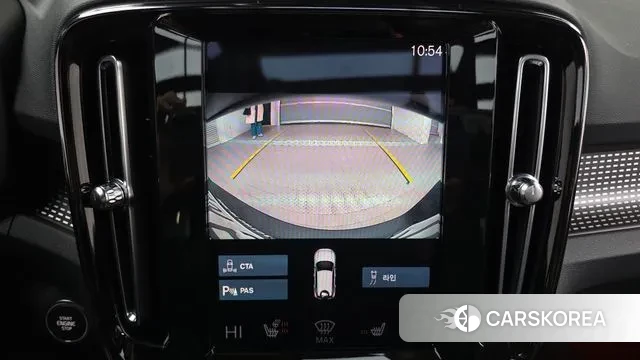 Volvo XC40 2021 Светло-серебряный цвет из Кореи, фото 6