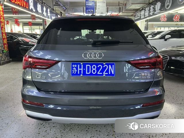 Audi Q3 2022 Темно-серый из Китая, фото 6