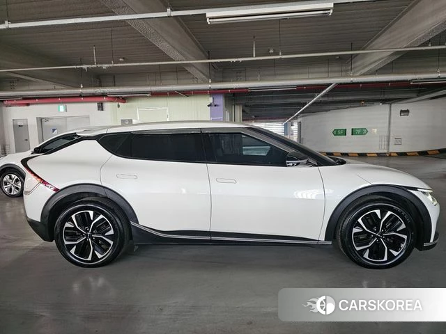 Kia EV6 2022 Белый из Кореи, фото 6