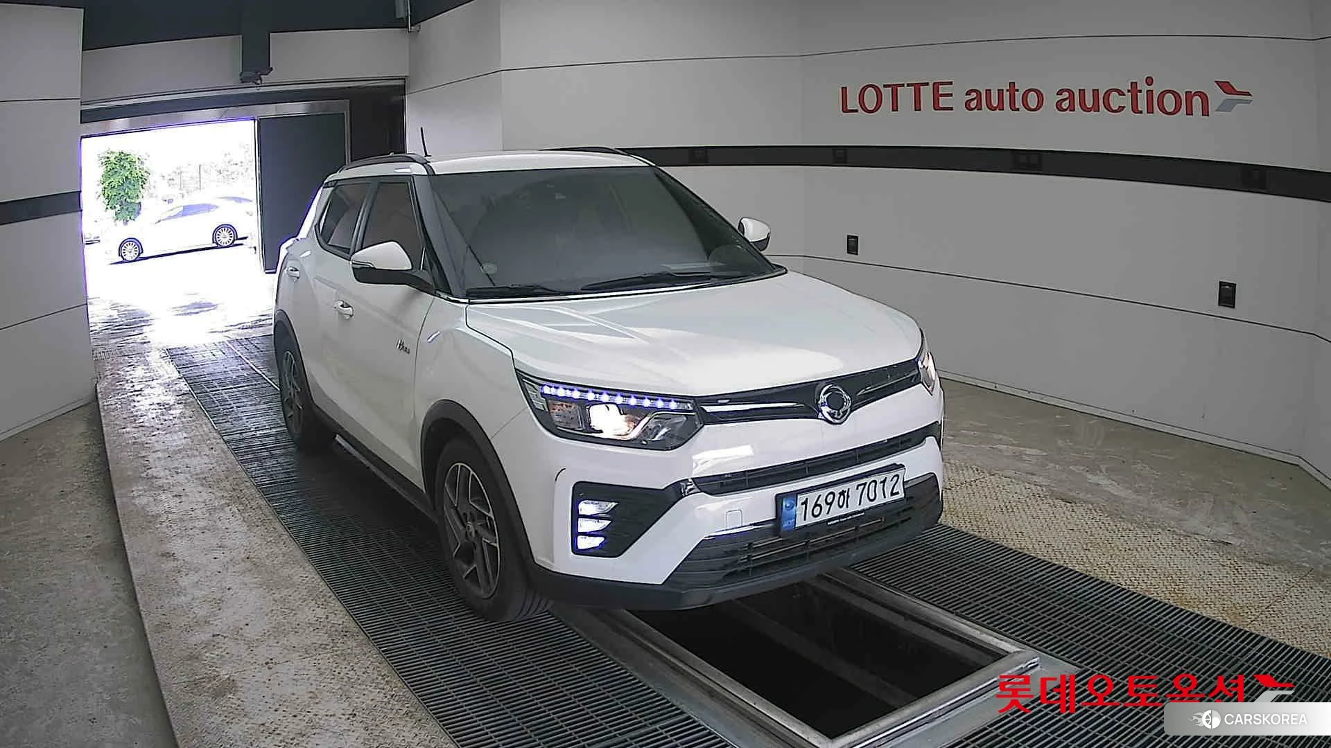 SsangYong Tivoli 2022 Grand White из Кореи, фото 6