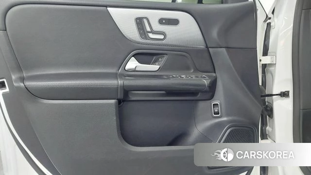 Mercedes-Benz GLB-Class X247 2021 Белый из Кореи, фото 6