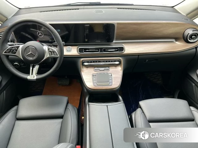 Mercedes-Benz V-class 2026 Черный из Китая, фото 6