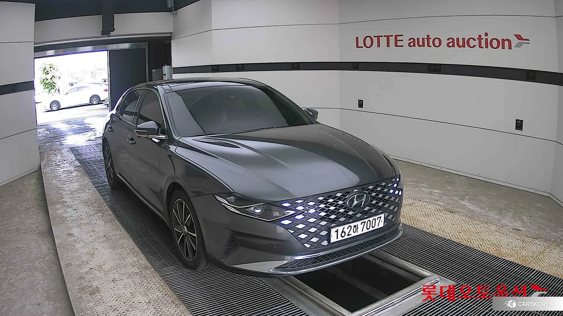 Hyundai Grandeur 2021 Nocturne Gray из Кореи, фото 6