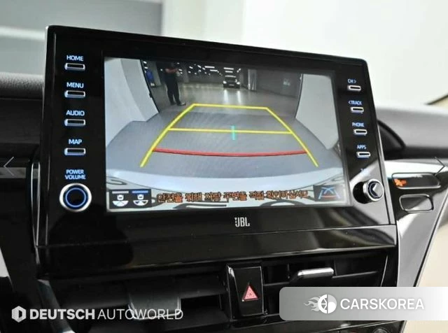 Toyota Camry (XV70) 2022 Белый из Кореи, фото 6