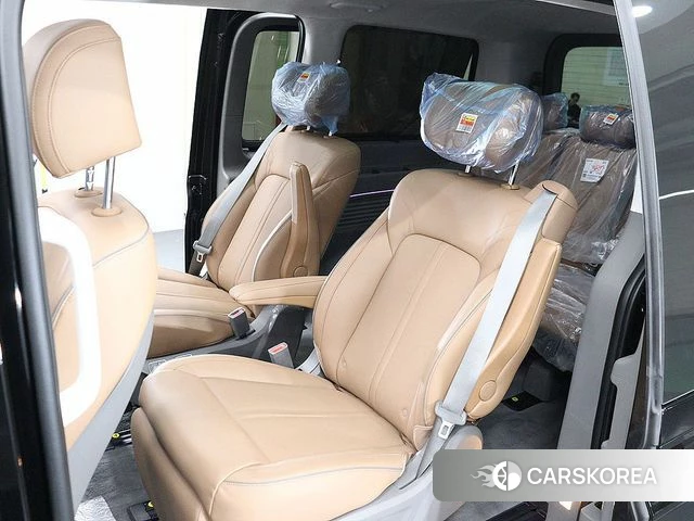 Hyundai Staria 2025 Черный из Кореи, фото 6