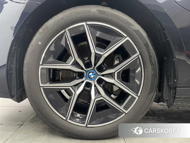 BMW i5 2025 Черный из Китая, фото 6