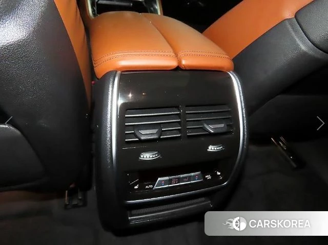 BMW X6 (G06) 2024 Серебристо-серый из Кореи, фото 6