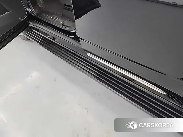 Cadillac Escalade 5th Generation 2024 Черный из Кореи, фото 6