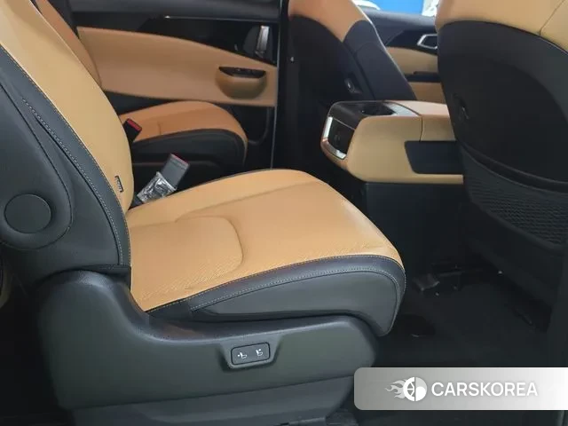 Kia Carnival 4th generation 2023 Белый из Кореи, фото 6