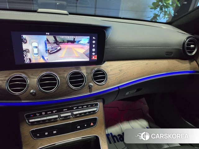 Mercedes-Benz E-Class W213 2023 Белый из Кореи, фото 6