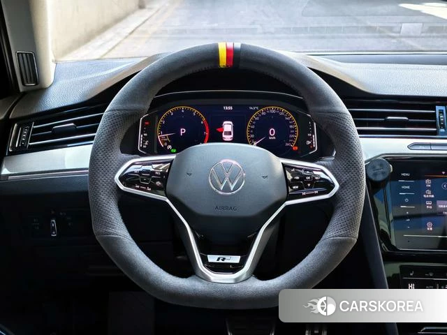 Volkswagen Magotan 2023 Черный из Китая, фото 6