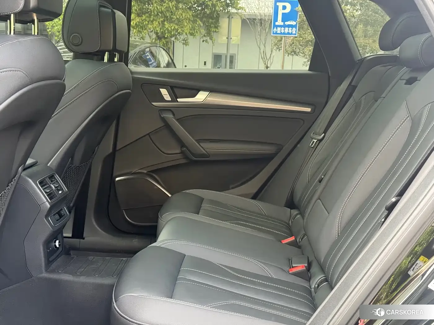 Audi Q5L 2023 Черный из Китая, фото 6