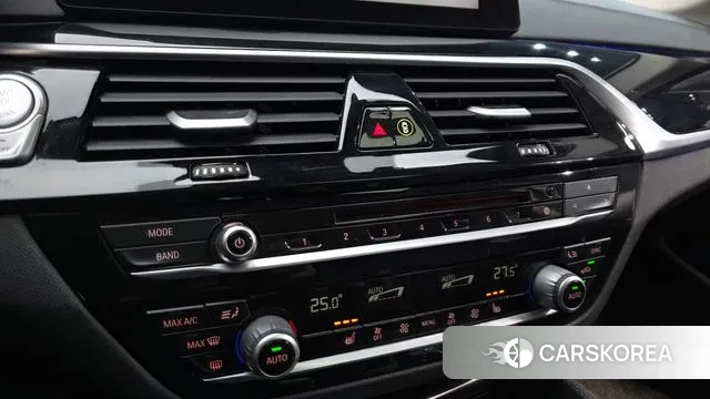 BMW 5 Series (G30) 2018 Белый из Кореи, фото 6