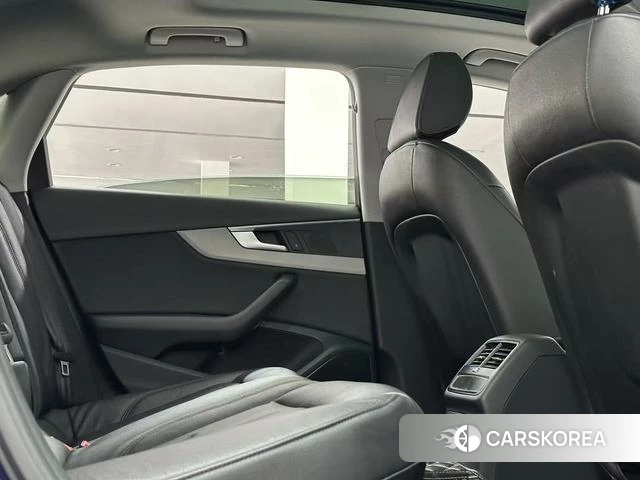 Audi A4L 2019 Белый из Китая, фото 6