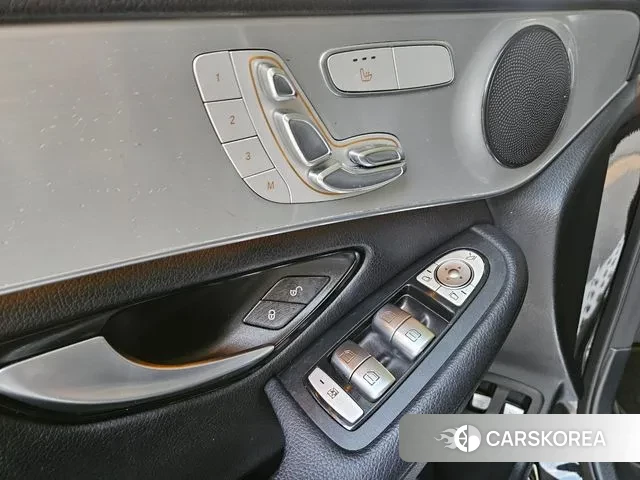 Mercedes-Benz GLC-Class X253 2018 Черный из Кореи, фото 6