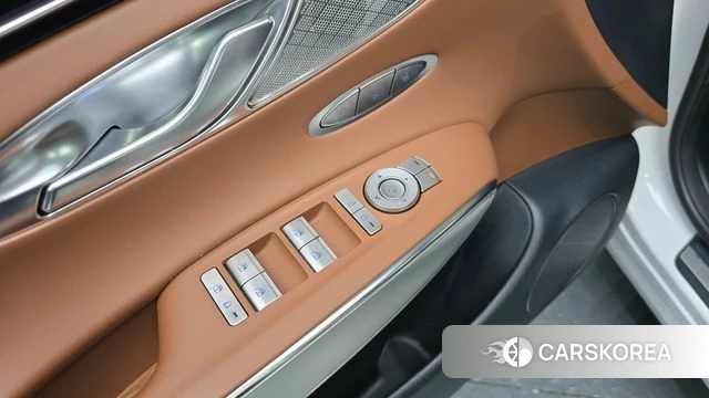 Genesis GV70 2022 Белый из Кореи, фото 6