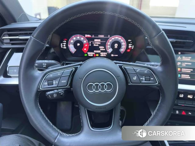 Audi A3 2023 Серебристо-серый из Китая, фото 6