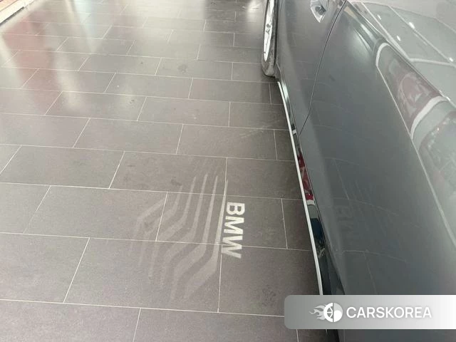 BMW iX1 2025 Темно-серый из Китая, фото 6