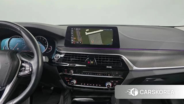 BMW 5 Series (G30) 2018 Черный из Кореи, фото 6