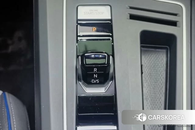 Volkswagen Golf 2025 Белый из Китая, фото 6